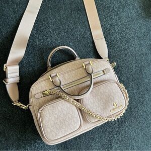 Michael kors crossbody bag